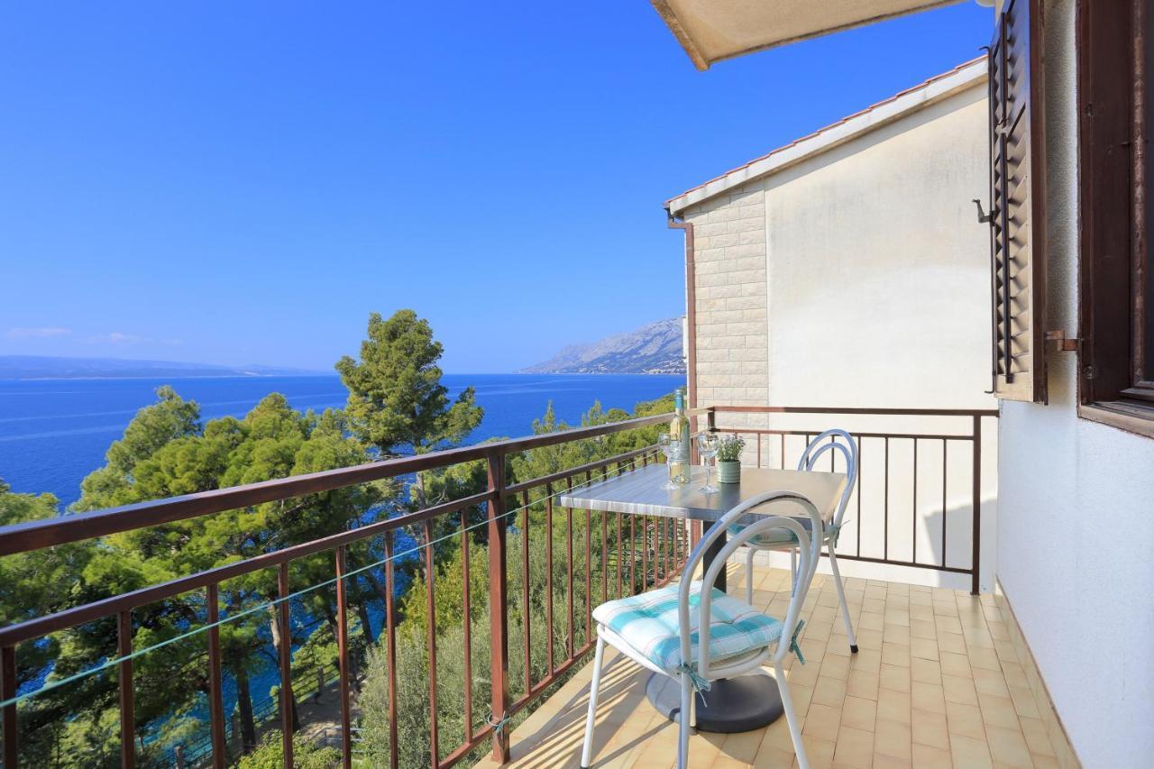 Apartments By The Sea Brela, Makarska - 2718 Екстериор снимка